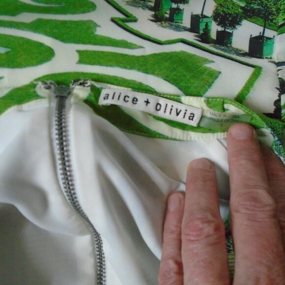 Alice + Olivia floor length sleeveless maxi dress park green space garden 6 US - Picture 8 of 16